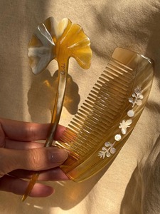 Peigne artisanal vintage en corne de buffle pour usage domestique, brosse coiffante mosaïque avec corne naturelle bouclée, fonction massage antistatique pour la maison - Product Image 3