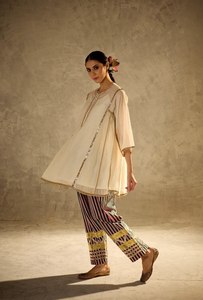 Conjunto de Túnica y Pantalones Palazzo Estampados de la India y Pakistán para Mujer, Atuendo Étnico, Ropa Casual Festiva - Product Image 6