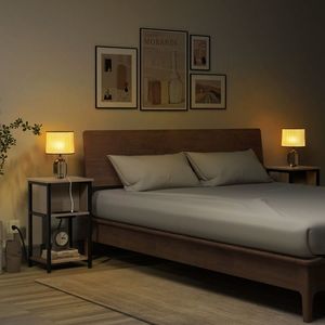 Comodino Moderno a 3 Ripiani con Porte USB e Prese di Corrente - Product Image 4