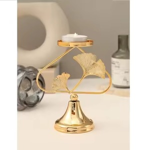 Support à bougie en métal tendance, porte-bougie décoratif, décoration moderne pour table, accent d'intérieur pour la maison - Product Image 5