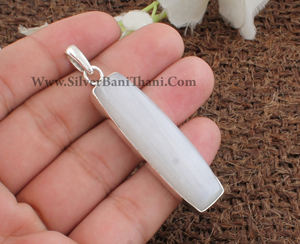 Pendentif en argent sterling 925 plaqué platine vintage avec pierre de lune arc-en-ciel naturelle et feu bleu, collier, bijoux en gros - Product Image 4