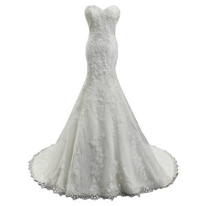 Elegante Vestido de Novia Moderno Estilo Sirena con Encaje, Volantes, Bordado, Cuello en V, Manga Corta y Cola de Capilla para Novias - Product Image 6