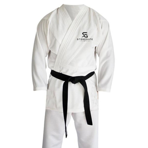Uniforme de karaté respirant de haute qualité à faible MOQ pour hommes et jeunes, impression de logo personnalisée, tissu d'entraînement durable, service de marque privée - Product Image 1