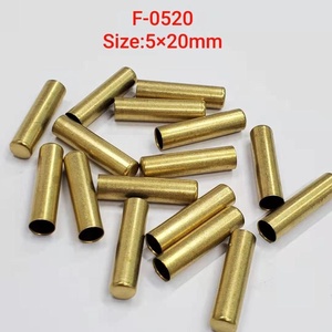 Sudadera con capucha de puntas de metal, con cordón dorado, Popular - Product Image 2