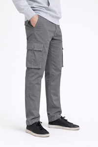 Pantalon cargo gris ardoise Utility Comfort pour homme – Un essentiel polyvalent pour tous les jours, confectionné en tissu résistant et riche en coton - Product Image 2