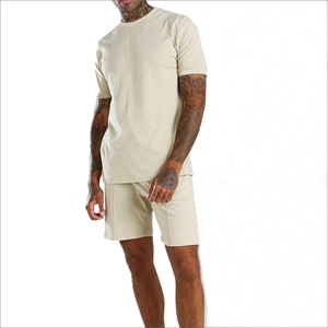Conjunto de Camiseta y Pantalones Cortos Deportivos para Hombre, Estilo Casual, Transpirable, Colores Sólidos Personalizables, Logotipo, 100% Poliéster, Verano, MATEX SPORTS HIGH - Product Image 1
