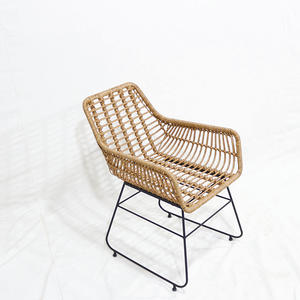 Ensemble de salle à manger en rotin synthétique Comehome pour restaurant, table et chaises de jardin, résistant aux intempéries - Product Image 2