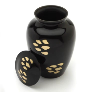 Urne funéraire en laiton noir brillant avec empreintes de pattes dorées, pot commémoratif en métal pour cendres de chien et de chat, vente en gros, fournitures funéraires - Product Image 1