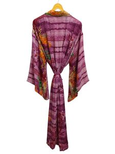 Robe longue kimono en soie Bridel, patchwork, pour couvrir le bikini, vêtement de nuit, kimono en sari indien vintage recyclé fait main - Product Image 4