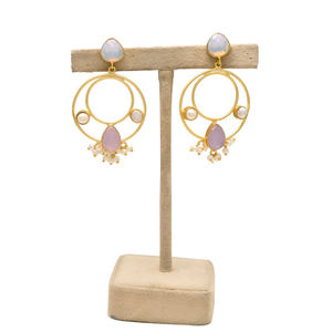Boucles d'oreilles 3 couches en laiton plaqué or 24 carats pour femme, avec opalite, zircone cubique et perle d'eau douce, magnifiques et imposantes, pour mariage - Product Image 3