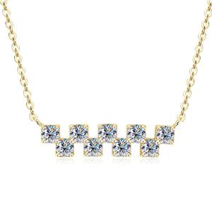 Nuevo Collar con Colgante de Plata de Ley 925 con 9 Piedras de Moissanita de 0.1 CT, Diseño Escalonado, Moderno, para Mujer - Product Image 1