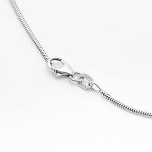 Classic Fine Jewellery 14K White Gold 1.09ct Blue Sapphire Lab-Grown D-G/VS Diamond Halo Setting IGI Certified Necklace - Product Image 5