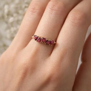 Bague en rubis en forme de cœur, délicate, bague de promesse, pierre de naissance de juillet, argent sterling 925, plaqué or 18 carats, bijoux en pierres précieuses faits à la main - Product Image 6