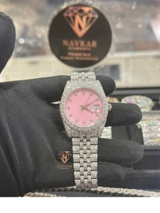 นาฬิกาเพชรผู้หญิง VVS Hip Hop เงินแท้ 925 ประดับเพชร VVS Moissanite เหมาะสำหรับงานปาร์ตี้สุดหรู มีจำหน่ายในราคาส่งออก - Product Image 3