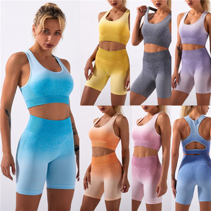 Conjunto de Yoga de 2 Piezas con Degradado de Color, Shorts de Cintura Alta, Sujetador Deportivo con Escote Redondo, Sin Costuras, Elástico en 4 Direcciones, Conjuntos Deportivos para Mujer - Product Image 1