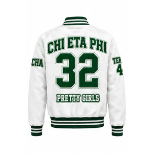 Chaqueta Universitaria Chi Eta Phi para Hombre, Blanca con Letras Verdes Bordadas en la Parte Delantera y Trasera, Diseño 32 Pretty Girls, Estilo Preppy - Product Image 3