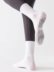 Hot Selling Professional Football Baseball Anti-Slip <b>Grip</b> Crew <b>Socks</b> Custom Fashionable 100%Nylon Bottom Sports <b>Socks</b> - Product Image 3