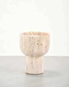 Portavelas de Piedra Travertino de Lujo, Diseño Minimalista Hecho a Mano para un Ambiente Cálido, Duradero, Eleva la Decoración Moderna del Hogar - Product Image 1