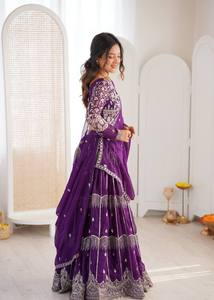 Conjunto de Lehenga con Bordado de Hilo y Lentejuelas, Lehenga de Diseñador con Vuelo de 3.5 Metros, Conjunto de Lehenga con Vuelo Especial para Celebraciones - Product Image 4