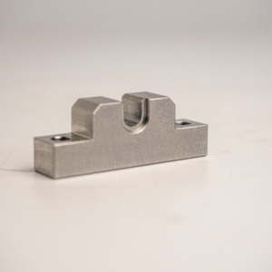 AMT Vina propose des prix compétitifs et fournit des services de fraisage CNC pour les pièces cylindriques en acier inoxydable. - Product Image 1
