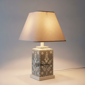 Lampe carrée artisanale avec incrustations |   Éclairage à motif floral élégant pour les maisons modernes - Product Image 6