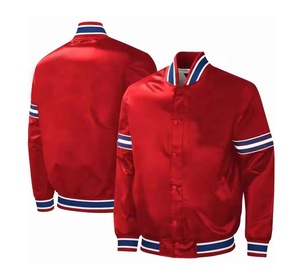 Chaqueta Deportiva Personalizada de Satén Rojo Transpirable 100% Poliéster con Logotipo Personalizado, Chaqueta Universitaria de Béisbol con Botones - Product Image 1