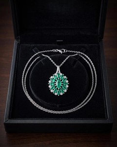 Colgante de Esmeralda Natural, Collar de Plata de Ley 925, Cristal Curativo, Protección Energética, Piedra Espiritual, Joyería de Lujo, Regalo - Product Image 4