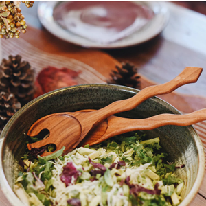 Juego de tenedor y cuchara para servir de madera tallada a mano con diseño único, utensilios de madera vietnamitas para ensalada, perfectos para vajilla, precio al por mayor - Product Image 6