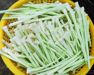 <b>Pickled</b> Bulrush Stem in <b>Jar</b> for Salads and Side Dishes Preserved Vegetable for Culinary Applications - Product Image 5