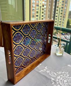 Plateau en bois imprimé coloré pour fête d'anniversaire, idéal pour la présentation de gâteaux et de friandises, vente en gros, fourniture de plateaux de service - Product Image 1