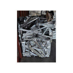 Déchets d'aluminium UBC de haute qualité à faible coût par tonne, aluminium pur à 99,9 %, déchets d'aluminium 6063 / déchets de jantes en alliage ET aluminium UBC pressé en balles - Product Image 1