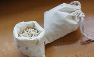 Sac à graines à cordon personnalisé avec logo, durable, lavable, imprimé, blanc, portable, en tissu tissé, résistant à l'eau, écologique, promotionnel - Product Image 3