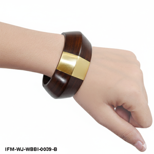 Brazalete de madera oscura hecho a mano con incrustaciones de latón pulido, brazalete geométrico de madera para mujer - Product Image 3