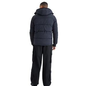 Veste de sport d'hiver de haute qualité personnalisée avec logo sur le devant, respirante, à séchage rapide, écologique, pour hommes, avec rembourrage en polyester - Product Image 3