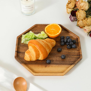 Plato octogonal de madera de nogal Premium, bandeja de madera para servir, bandeja otomana, plato de decoración para el hogar, perfecto para servir bebidas, comida, café - Product Image 3