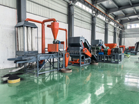 Ligne de production de granulés de caoutchouc de pneus usagés de qualité supérieure 500 kg/h pour les surfaces de parcs pour chiens - Pneus PCR