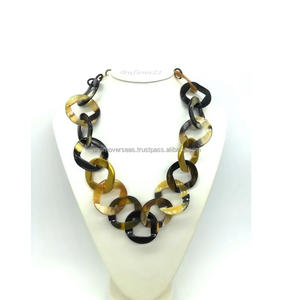 Handmade Polished Natural Buffalo Horn Necklace Eco-Friendly Antique Imitation Art Collectible Wholesale - Product Image 4
