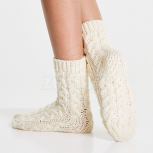 Chaussettes unisexes de haute qualité fabriquées au Pakistan, nouvelles, bon marché, sur mesure, en gros, design OEM, chaussettes de sport pour hommes, chaussettes décontractées de baseball. - Product Image 6