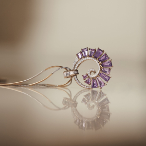 Collar de Lujo para Mujer con Colgante de Amatista Chapado en Oro de 18K y Detalles de Diamantes, Cadena de Serpiente, Joyería para Fiesta - Product Image 2