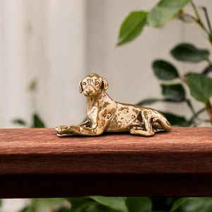 Statue de chien en métal de luxe, pièce maîtresse pour la décoration de table console, aménagement intérieur et accent décoratif pour le bureau - Product Image 1