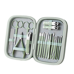 Kit de manucure professionnel pour soins personnels, ensemble de pédicure classique portable en acier inoxydable personnalisé avec logo sur mesure - Product Image 1