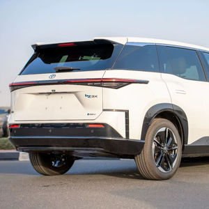 Toyota BZ3 X 2025 SUV Eléctrico AWD con Batería de Litio, Asientos de Cuero, Neumáticos R19, Alta Potencia, Nuevo - Product Image 1