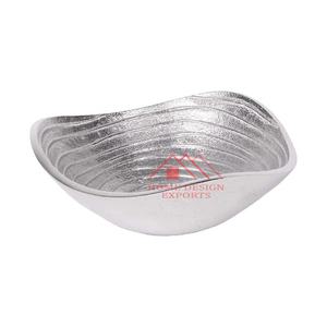 Latest Design Decorative Nickel Plating Round Serving Platter for Tableware and Kitchenware Wholesale Price Excellent Quality - Product Image 3