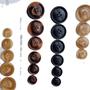 Boutons réels de couleur marron, 4 trous, bouton rond qui ne se fissure jamais, dos plat, placage Standard, maille de haute qualité, avancé - Product Image 1