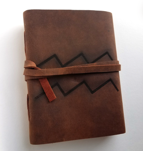 Journal en cuir personnalisé avec signe du zodiaque, 5" x 7", journal en cuir vierge avec choix de papier ligné ou non ligné - Product Image 3