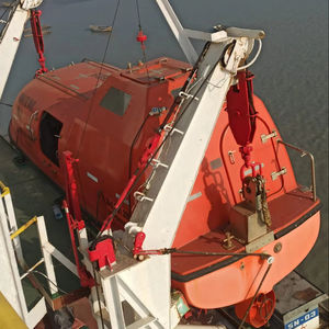 Bote Salvavidas Usado con Purificador de Agua Dulce y Raciones Extendidas para Escenarios de Supervivencia de Larga Duración en Viajes Oceánicos Remotos - Product Image 1