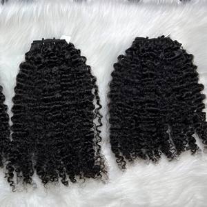 Vente en gros de cheveux à cuticule alignée de haute qualité cheveux bruts noirs birmans bouclés génie trame faisceaux de machine de Qhair - Product Image 3