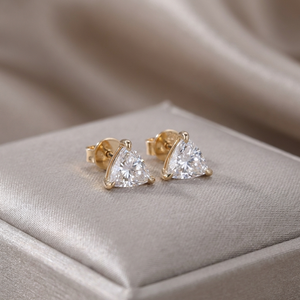 Pendientes de Diamantes Cultivados en Laboratorio con Corte Triangular, Oro Sólido de 18K, Engaste de Garra, Joyería Fina y Delicada para Uso Diario de Mujer - Product Image 4