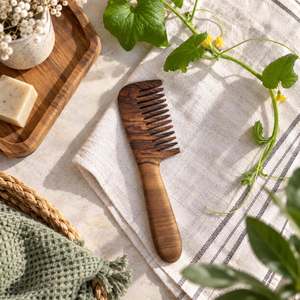 Peigne à dents larges en bois d'olivier fait main, peigne démêlant en bois naturel pour hommes et femmes, soin des cheveux bouclés et épais - Product Image 2