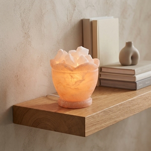 Lámpara de Mesa Artesanal de Sal Rosa en Forma de Flor, Iluminación de Cristal Tallado Natural con Trozos de Sal Blanca para Espacios Habitables - Product Image 6